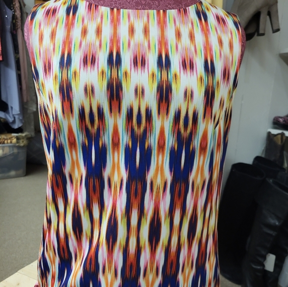 Tahari dress 💙 - Picture 2 of 5